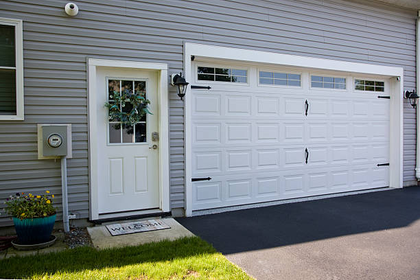 24/7 Emergency Garage Door Roller Replacement experts in Toast, NC